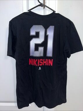 Carolina Hurricanes #21 Nikishin 2025/26 black hockey jersey T shirt M Slim